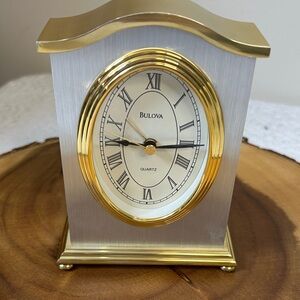 Bulova Gold and Silver Desk or Mantle Clock Quartz movement battery powered